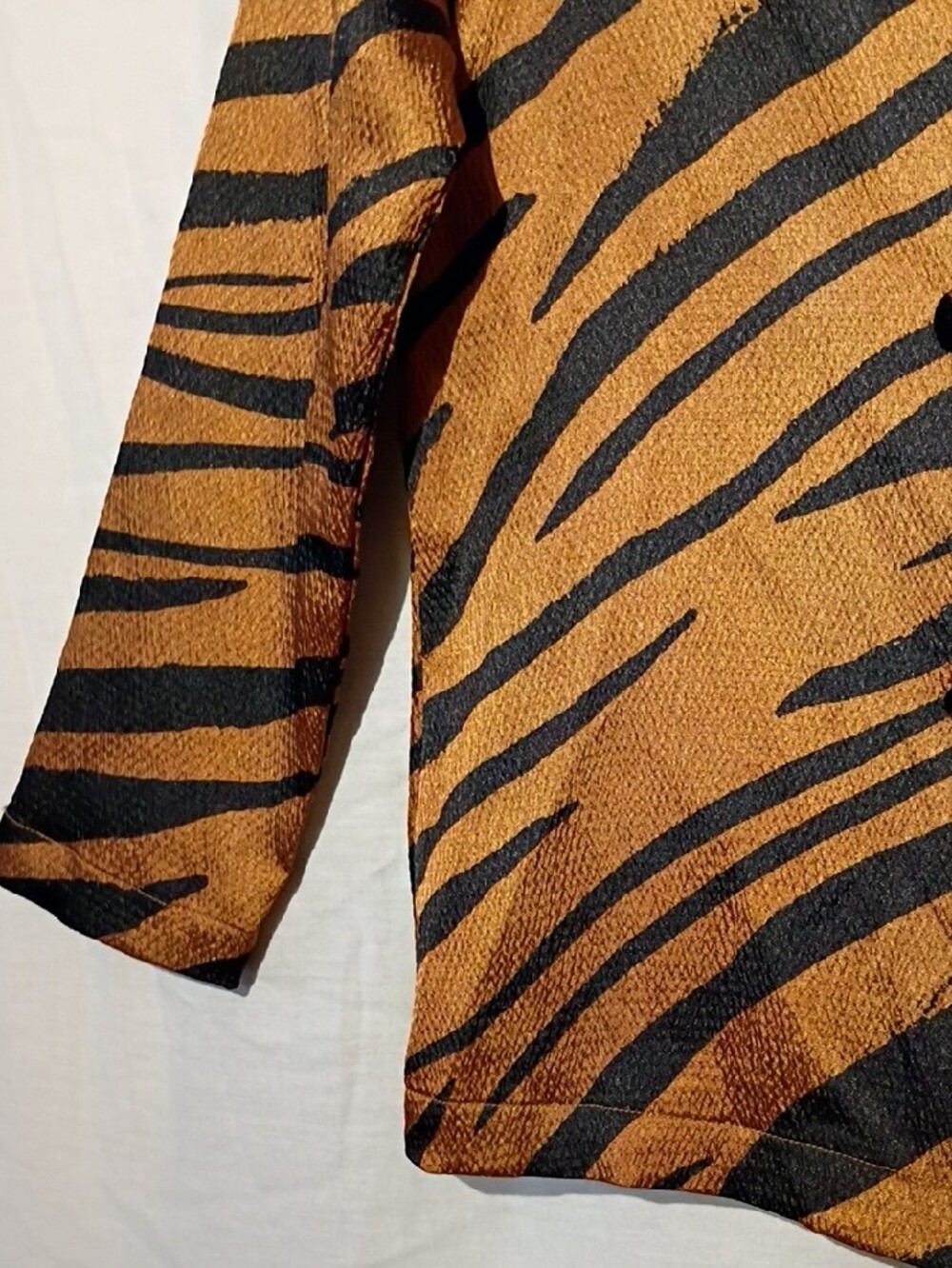 Who What Wear Animal Print Tiger-Stripe Oversized Double Breasted Blazer, Sz 6 - Picture 6 of 11